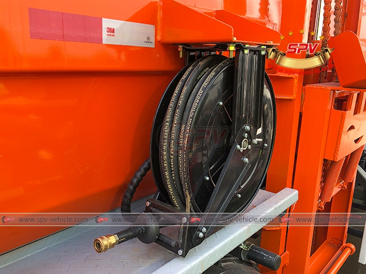 5,000 Litres Food Waste Garbage Truck ISUZU - Washing Unit 5,000 Litres Food Waste Garbage Truck ISUZU - Washing Unit